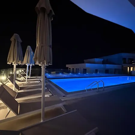 Lejlighed Sea View & Pool, Elite *