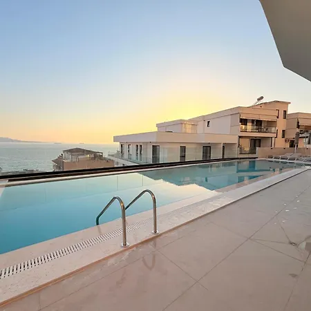 Sea View & Pool, Elite * Sarandë