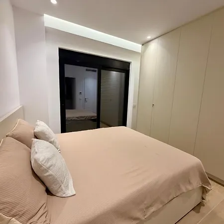 Sea View & Pool, Elite
